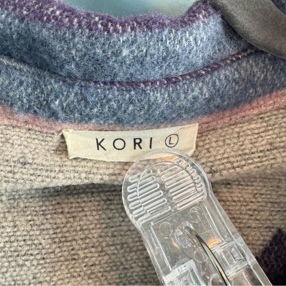 Kori Cabin-core Southwestern Button Down Shirt With Pink, Purple,and Cream Cozy - Picture 5 of 7